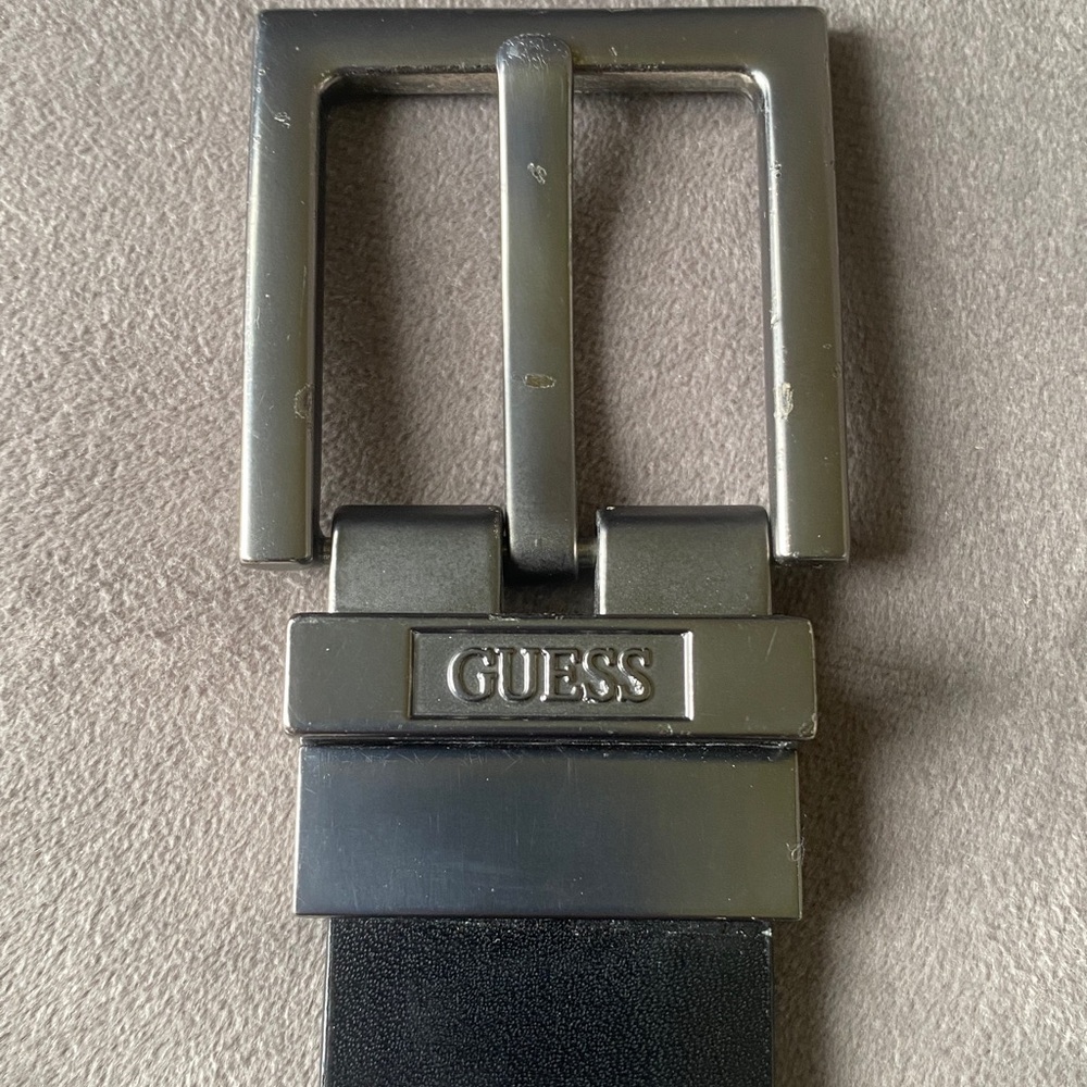 Guess Men's Black Leather Belt (40)